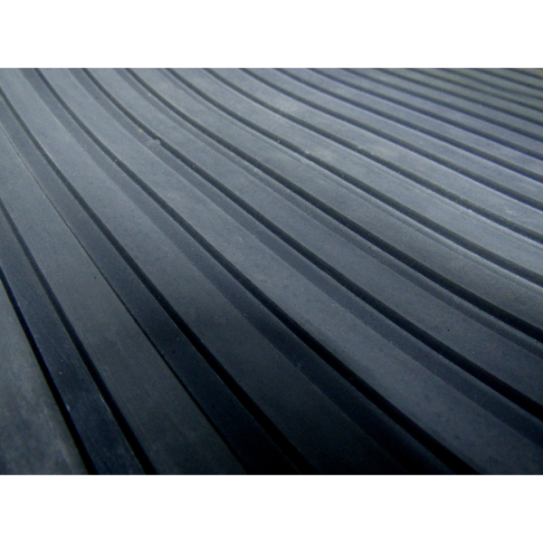Piso de Goma Rayado Bastonado Negro
